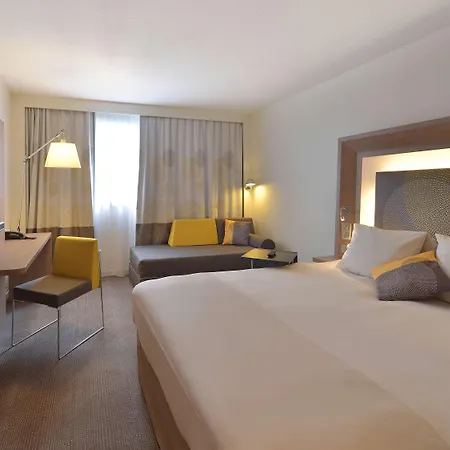 Novotel Clermont-Ferrand Exterior photo